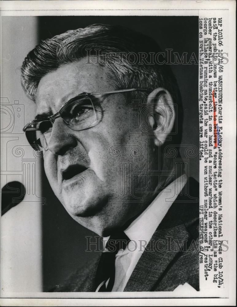 1968 Press Photo Curtis e. Lemay Addressing Women's National Press Club - Historic Images