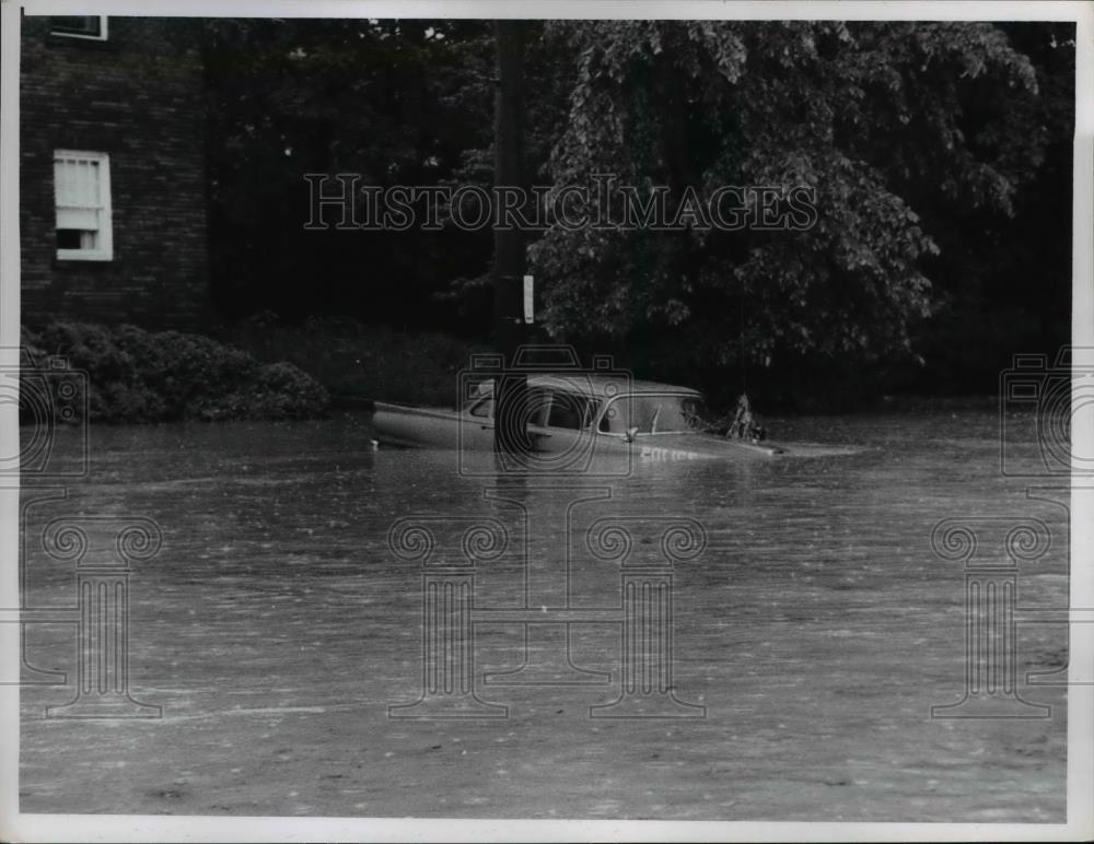 1959 Press Photo The car at the Meadow Brook - nee31817 - Historic Images