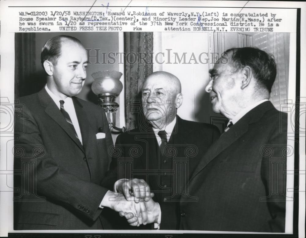 1958 Press Photo Howard Robinson with House Speaker Rayburn and Rep.Martin - Historic Images