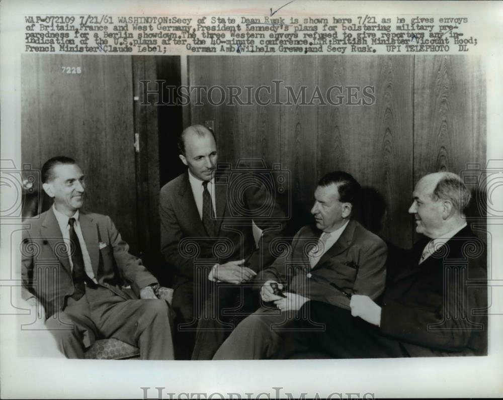 1961 Press Photo Dean Rusk, Berlin showdown, Vicount Hood, Claude Lebel - Historic Images