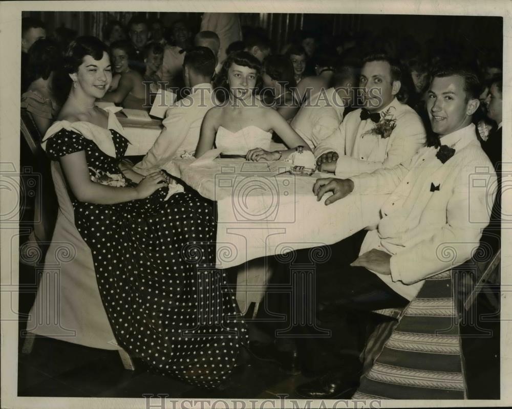 1950 Press Photo Sandra Stark, Barbara Gill, Joe Panzarelli, Darrell Gregoire - Historic Images