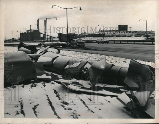 Press Photo E 55th Street & Shoreway Steel Rolls - nee30960 - Historic Images