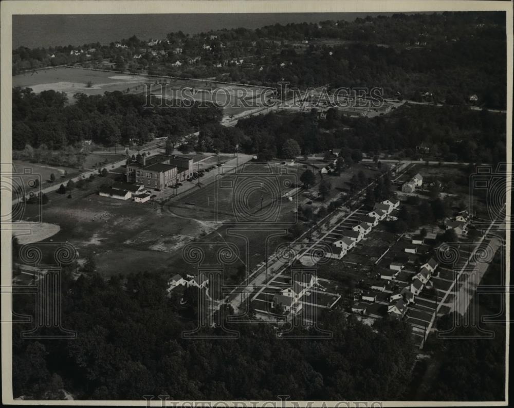 1950 Press Photo The aerial view of the Park View High School in bay Village - Historic Images