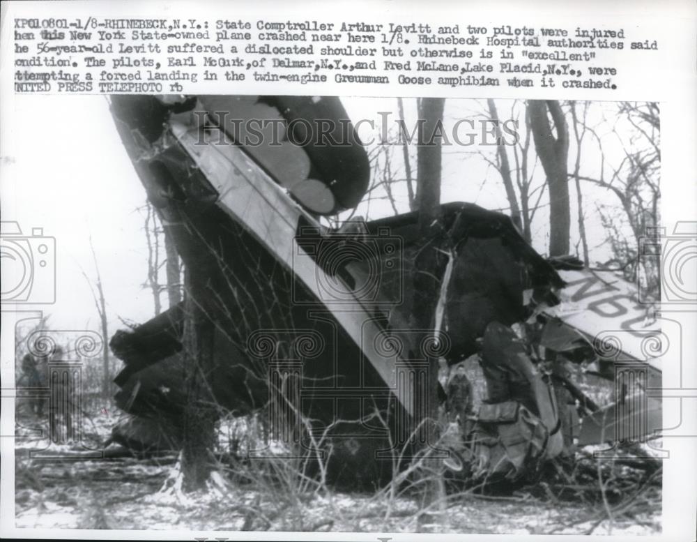 1957 Press Photo Arthur Levitt and 2 pilots injured in plane crash, Rhinebeck NY - Historic Images