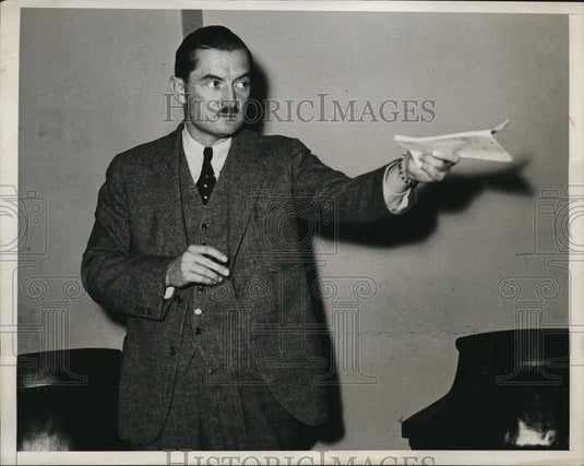 1934 Press Photo Prosecutor Thomas M. Lewis Accusese at American Tragedy Trial - Historic Images