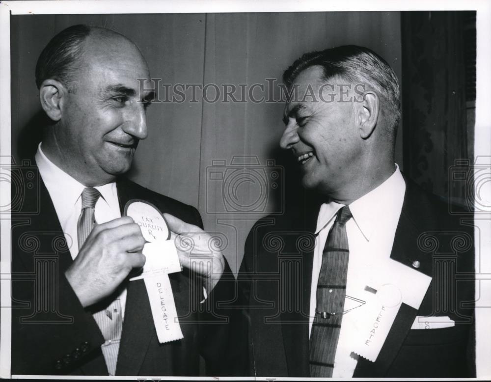 1958 Press Photo Arthur T. Roth Pres of Franklin National Bank, Frank Sherman - Historic Images