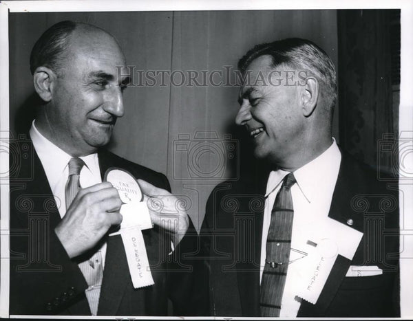 1958 Press Photo Arthur T. Roth Pres of Franklin National Bank, Frank ...