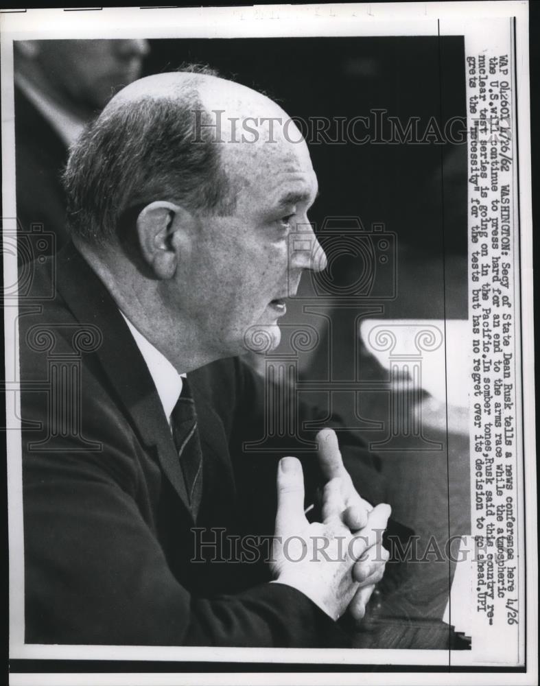 1962 Press Photo Dean Rusk at news conference in Washington - nee28429 - Historic Images