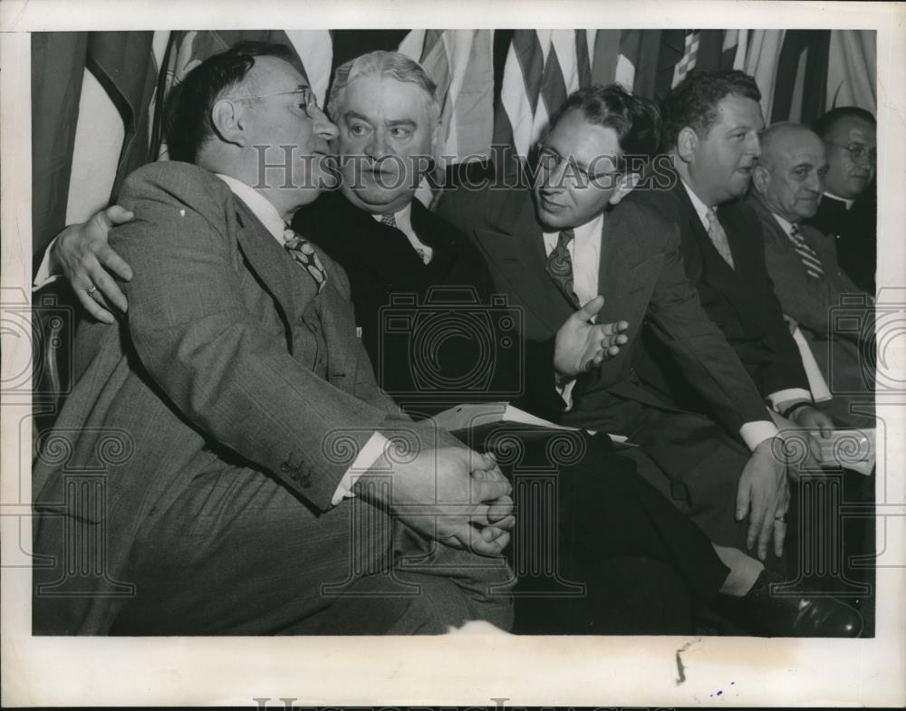 1947 Press Photo First Graduating Exercises of Labor-Management School - Historic Images