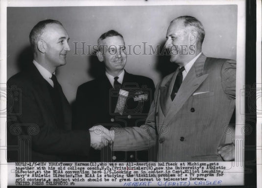 1955 Press Photo Tommy Harmon, Coach H.O. "Fritz" Crisler, Capt. Elliot Loughlin - Historic Images
