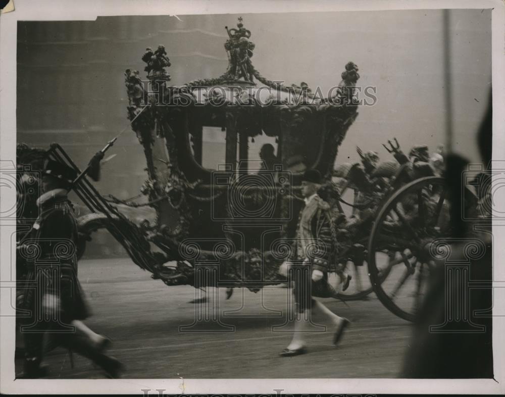 1928 Press Photo King to House of Lords to open parliament - Historic Images