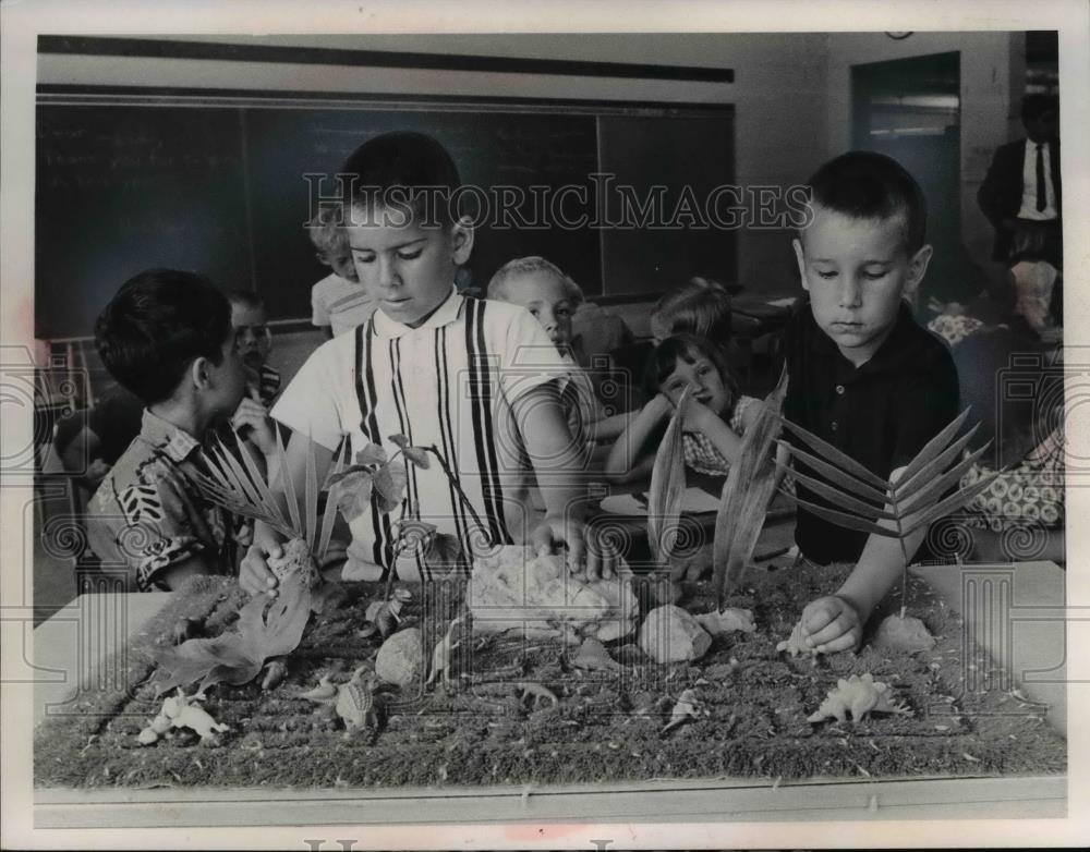 1967 Press Photo Hopkins E. School Mentor - Historic Images