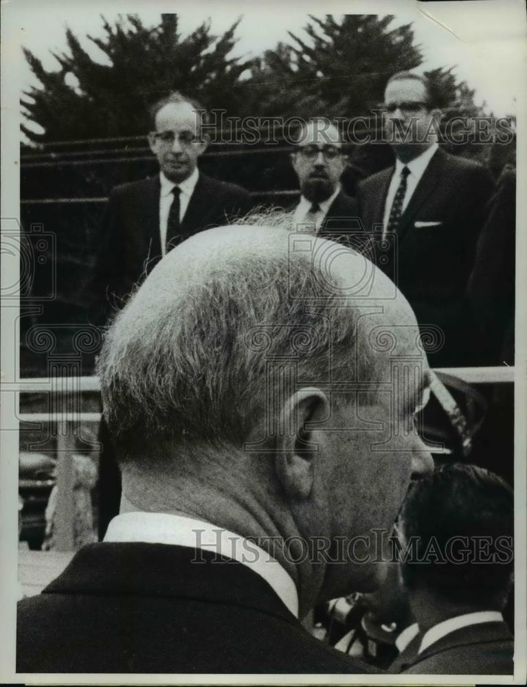 1962 Press Photo of US Sec of State Dean Rusk (foreground) in Uruguay. - Historic Images