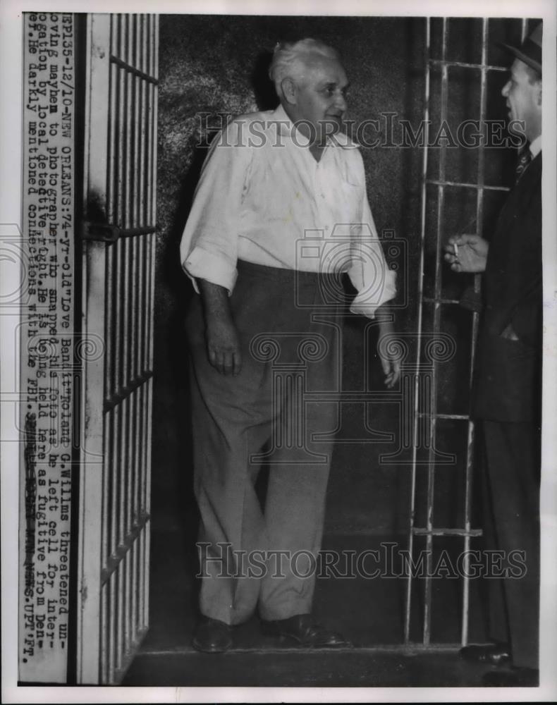 1954 Press Photo Roland Williams leaves jail cell for questioning - nee24663 - Historic Images