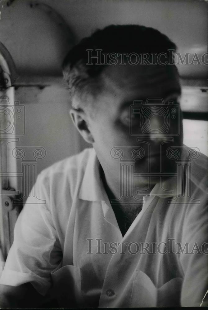 1963 Press Photo The close up photo of Shriver inside a long boat - nee35369 - Historic Images