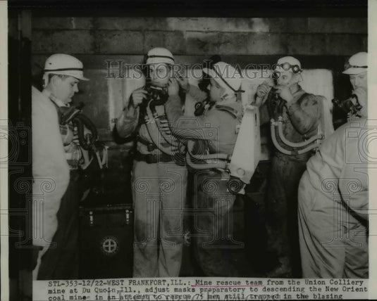 1950 Press Photo Mine Rescue Team at Union Colliery Mine at Du Quoin Illinois - Historic Images