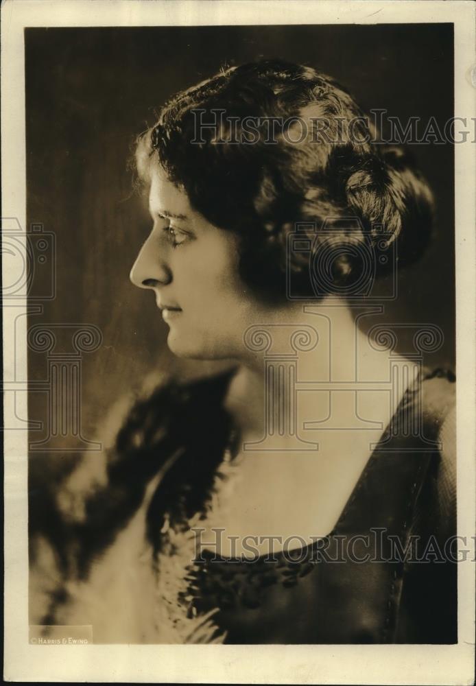 1924 Press Photo Miss Beatrice Henning, Daughter of Asst Secretary of Labor - Historic Images