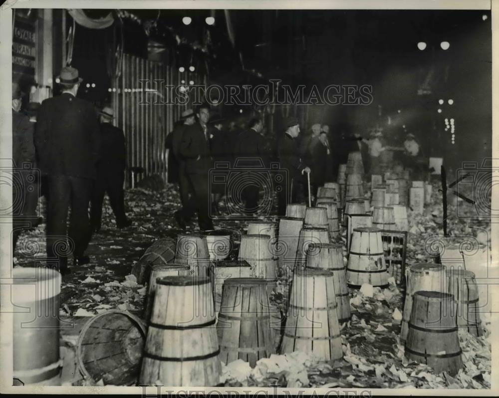 1937 Press Photo Debris on 5th Avenue After 300,000 in 18 Hour Legion Parade - Historic Images
