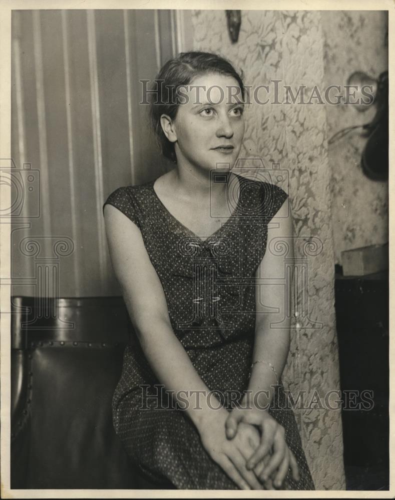 1930 Press Photo Fifteen year old Virginia Knopsryder left her aunt in Cleveland - Historic Images