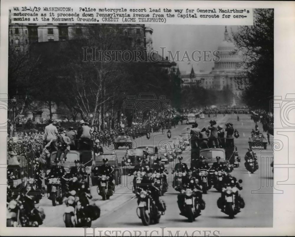 1951 Press Photo General MacArthur&#39;s Motorcade in Washington Parade - Historic Images