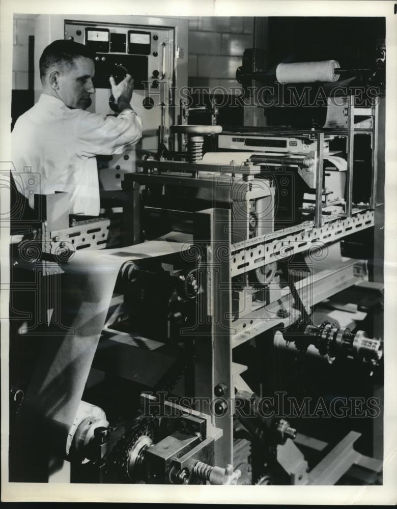 1961 Press Photo The Central Research &amp; Engineering department - Historic Images