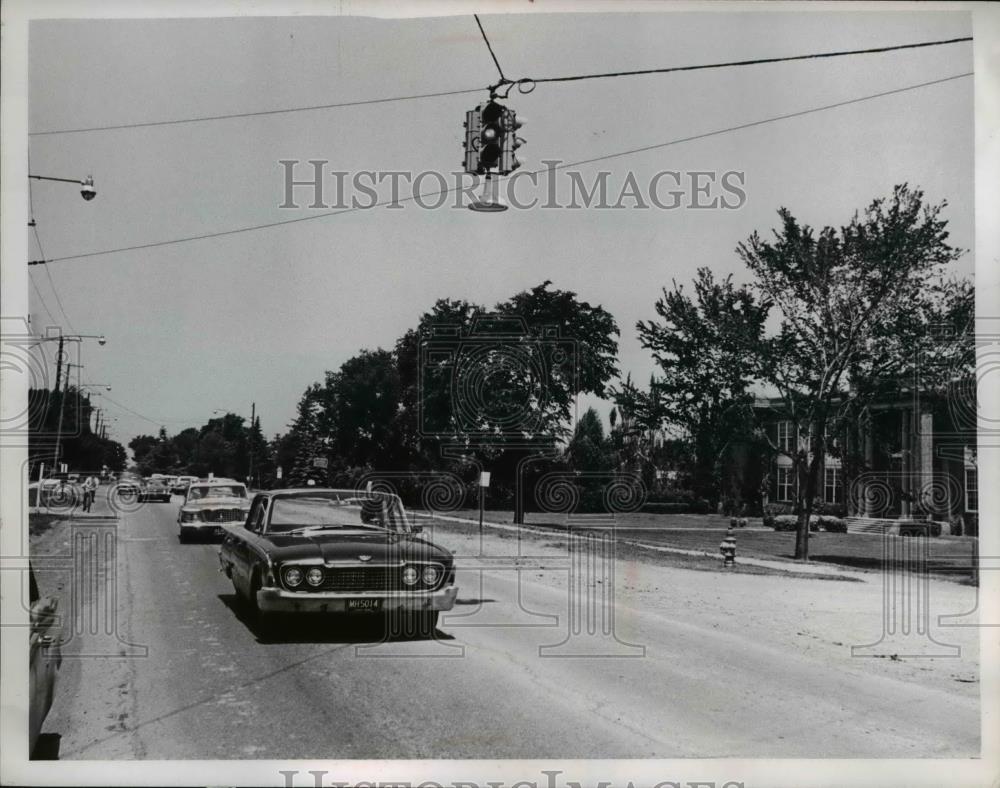 1966 Press Photo S.R. 91 at Ridgebury, yellow traffic signal forbidden by manual - Historic Images