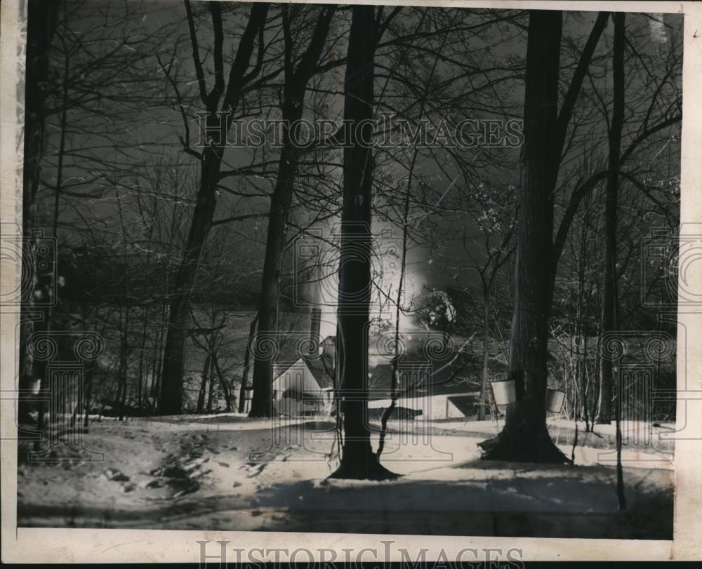 1940 Press Photo Smoke Rising Over Hundreds of Maple Sugar Camps in Ohio - Historic Images