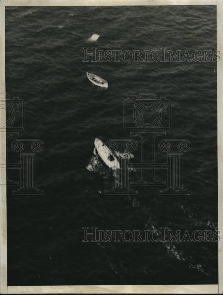 1935 Press Photo Life Boat of Sunken Ship Mohawk - Historic Images