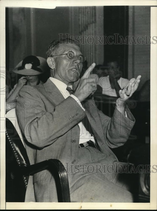 1935 Press Photo O.E. Wasser,Comptroller for the Associated Gas&Electric Company - Historic Images
