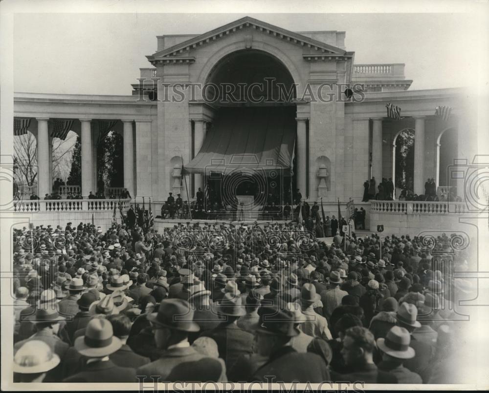 1932 Press Photo Sec of War Patrick J Hurley at Tomb of Unknown Soldier - Historic Images