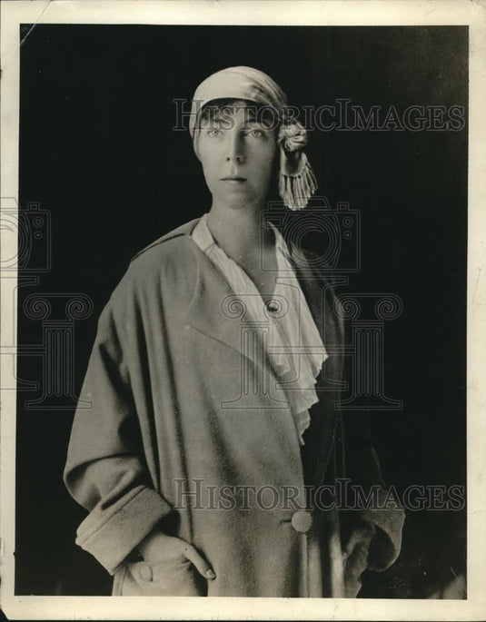 1918 Press Photo Queen Elizabeth of Belguim takes again her place with husband - Historic Images