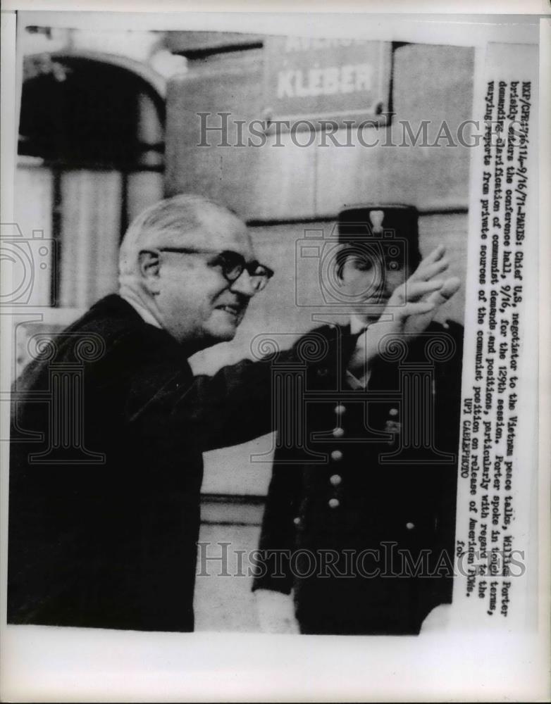 1971 Press Photo William Porter, Chief U.S. Negotiator to Vietnam Peace Talks - Historic Images