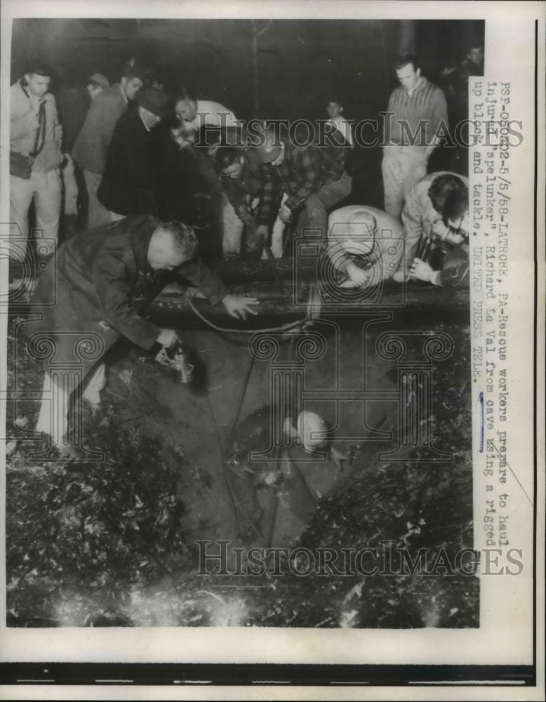 1958 Press Photo Spelunker, Richard La Val being rescued from the cave - Historic Images