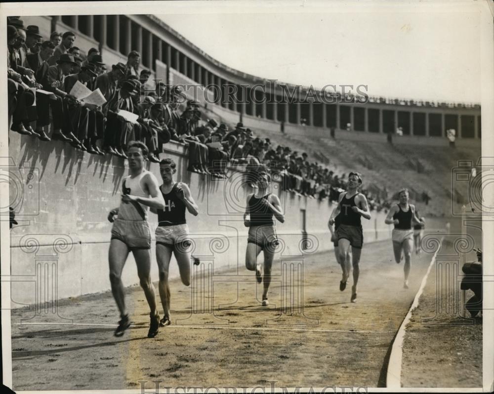 1931 Press Photo Don Fleet,Kollmyer, Jewett in 440 yard race - nes27320 - Historic Images