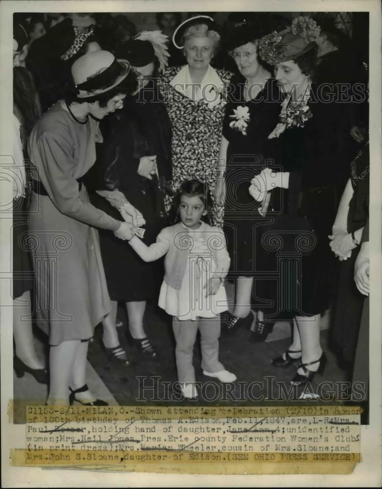 1947 Press Photo Mrs. Paul Roaser, Jana Ann, Mrs. Marian and Mrs. Neil Jones - Historic Images