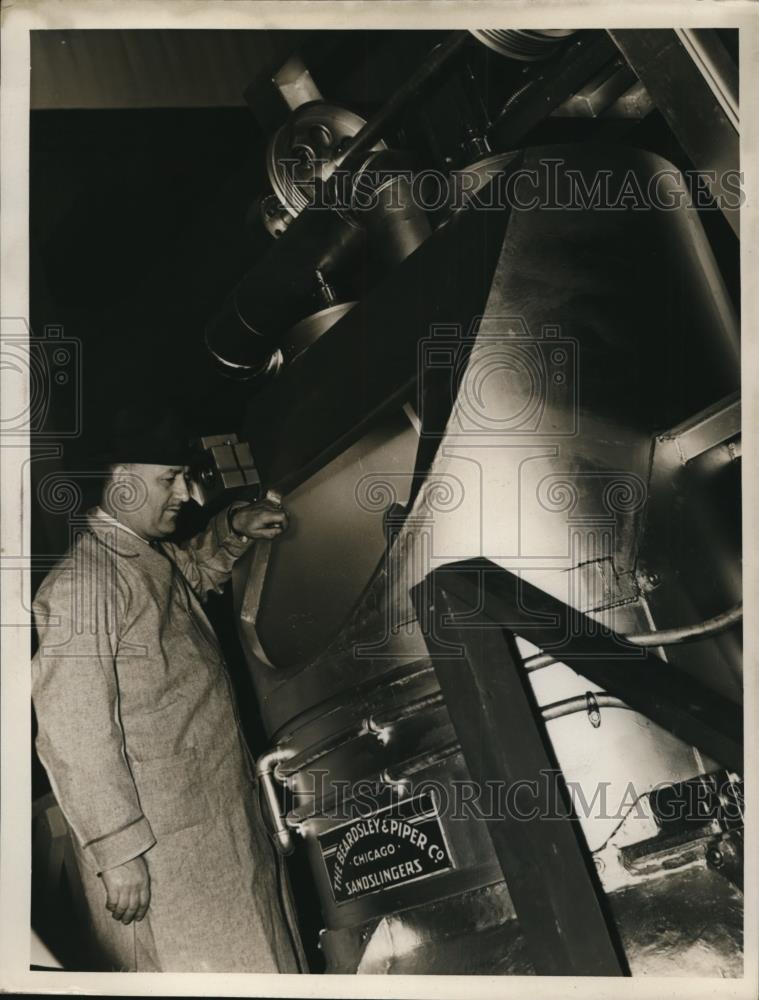1938 Press Photo Beardsley Piper Co Exhibit - Historic Images