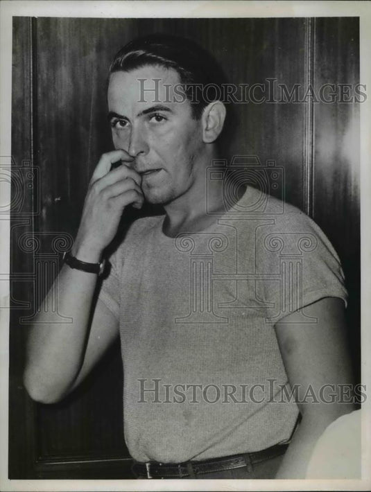 1947 Press Photo Arthur Roscoe Connected with the Revolutionary Movement - Historic Images