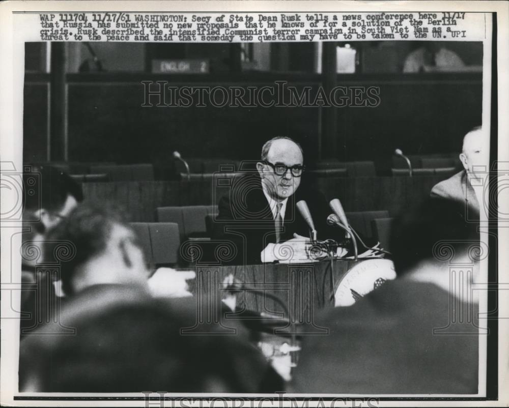 1961 Press Photo Secy State Dean Rusk at his news conference - Historic Images