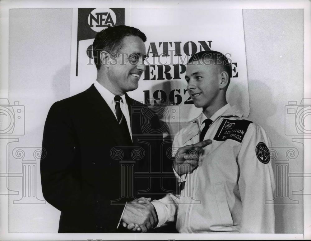 Press Photo Joseph Perhis Marion, Ind. - Historic Images