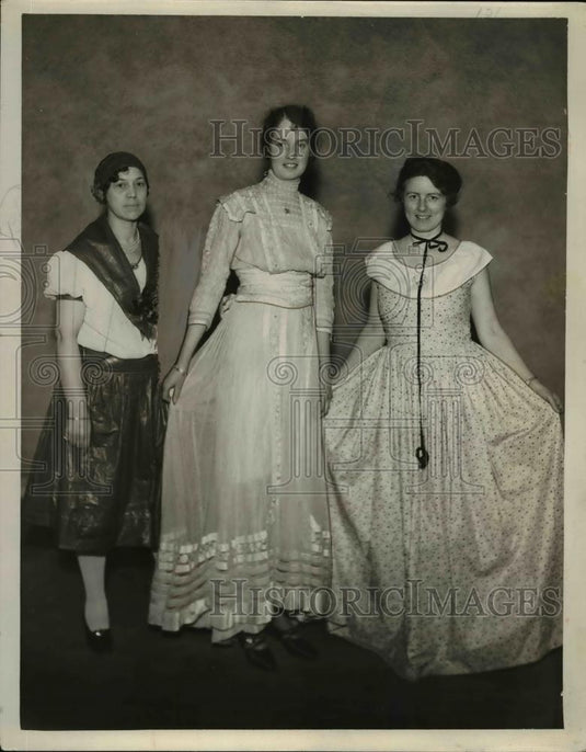 1931 Press Photo Mrs. Elliott, Mrs. Smith and Mrs. Krueger - Historic Images