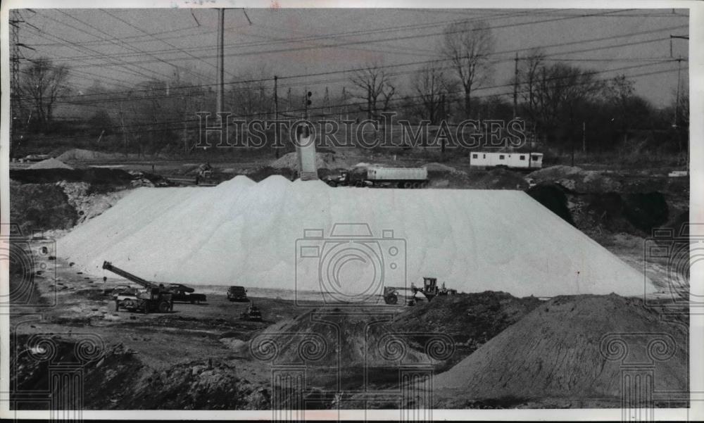 1978 Press Photo Salt Storage Area in Cuyahoga Hts. - Historic Images