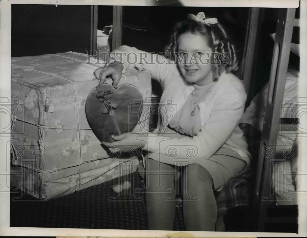 1946 Press Photo Florida Rheumatic Fever Patient Evelyn Valentine - Historic Images