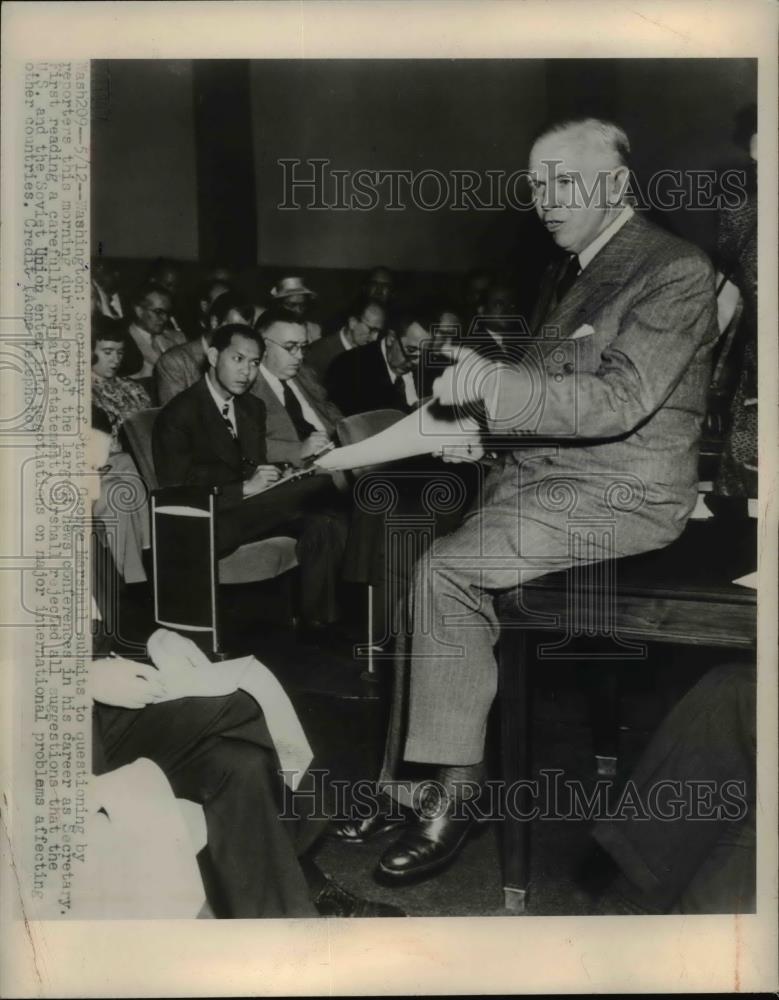 1948 Press Photo Secretary of State George Marshall Takes Reporters Questions - Historic Images