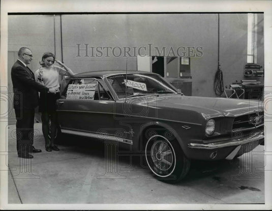 Press Photo Robert Ryan Vocational Body Instructor Mentor High Diane Cogswell - Historic Images