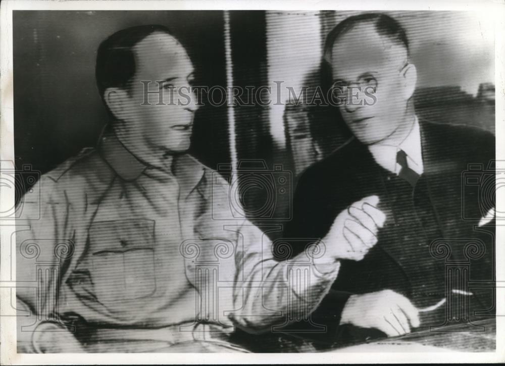 1942 Press Photo Gen. Douglas MacArthur discusses Austraila war John Curtin - Historic Images