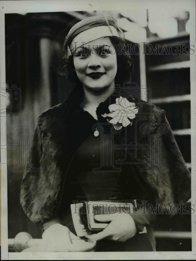 1933 Press Photo Senorita Augusta Montealegre opens Dentist Practice - nee27003 - Historic Images