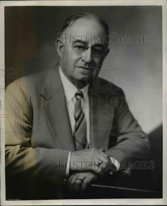 1947 Press Photo William Helm Veteran newspaper correspondent "Harry Truman" - Historic Images