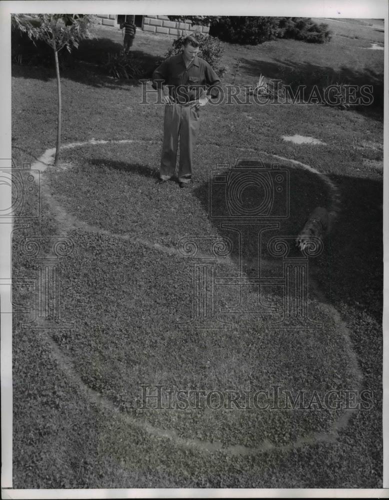 1956 Press Photo Robert L. Mager and Dog Char - Historic Images