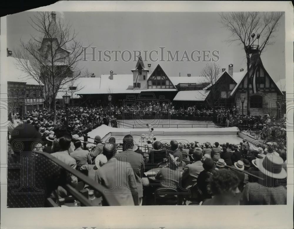 1934 Press Photo Town square of German Black Forest Village World Fair Chicago - Historic Images