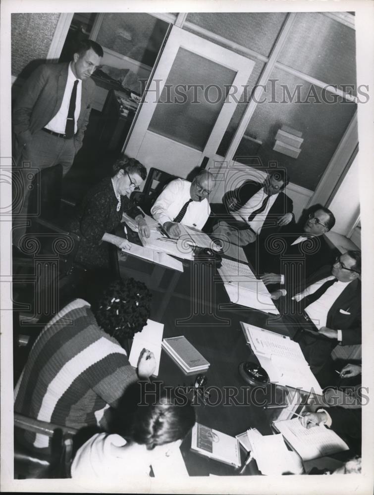 1960 Press Photo Board of Elections Meeting - Historic Images